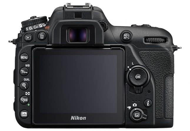 Nikon D7500