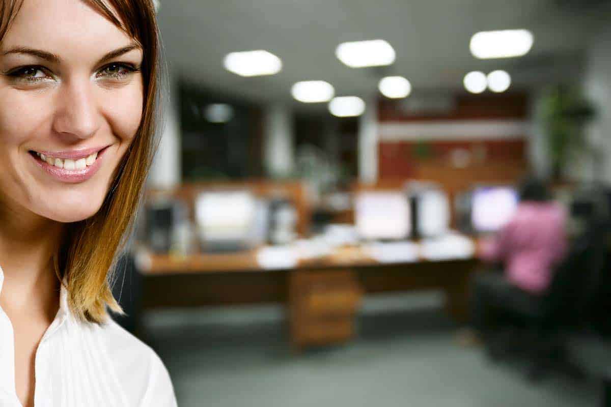 How To Shoot Sharp Portraits Handheld in Low Light (7 Tips)