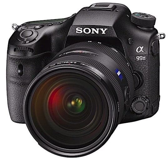 nofollow Sony a99 II Front View: Shooting 12 FPS