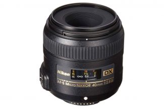 Nikon AF-S DX Micro-NIKKOR 40mm f/2.8 lens