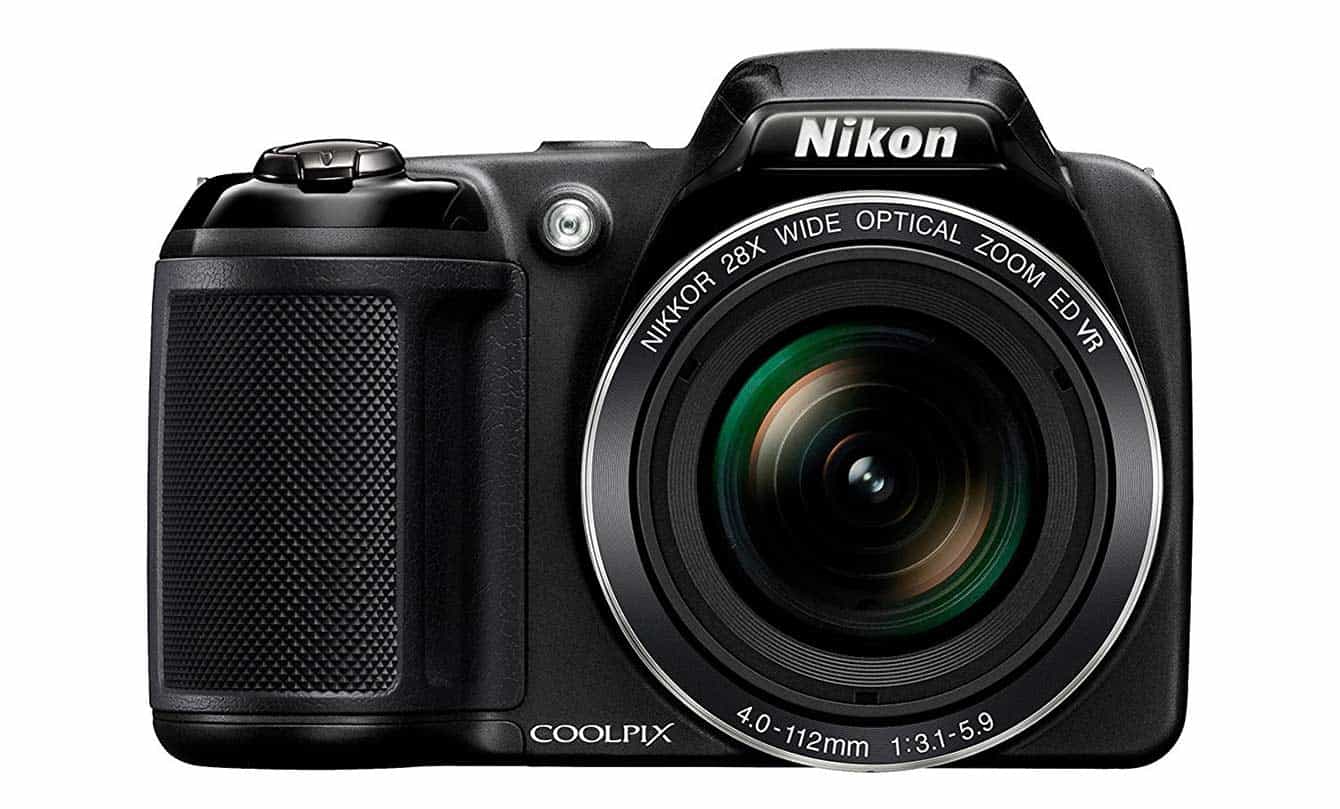 Best Compact Cameras Under 200 (Top 8 Models in 2018)