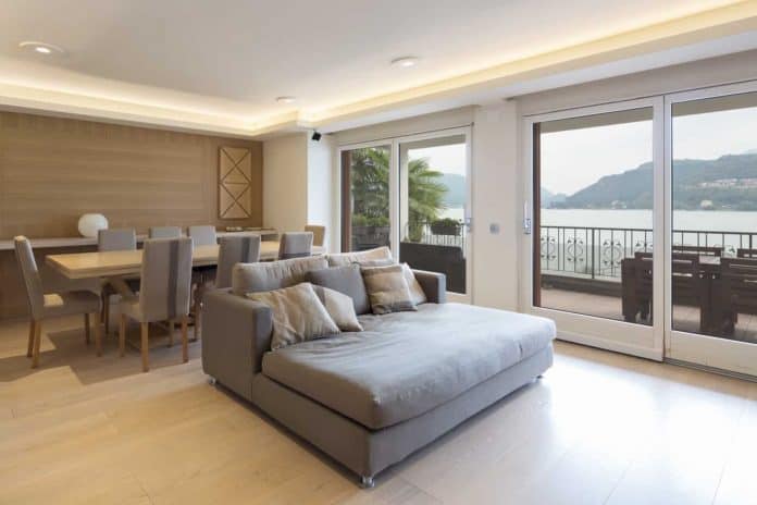 Natural light real estate photography Tip: create HDR photos in Photomatix to get a bright view inside & outside