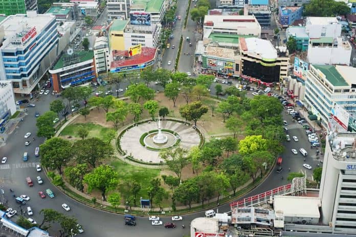 Fuente Osmena Circle in Cebu City