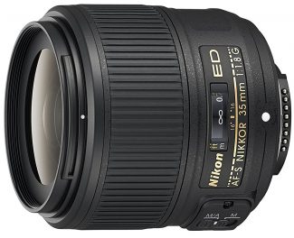 wide maximum aperture lens