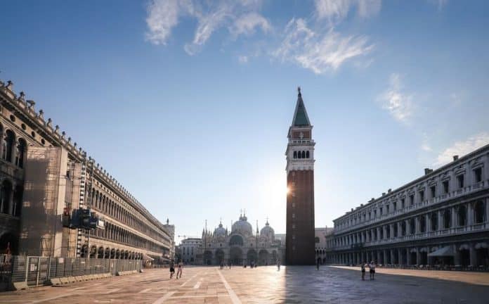 Photographing venice st marks square