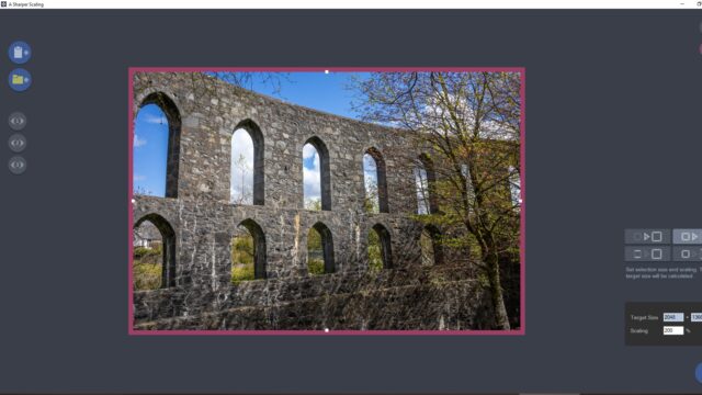 A Sharper Scaling interface with a photo enlarged to 200%.